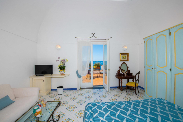 Bedroom 2, Alcione Residence, Salerno