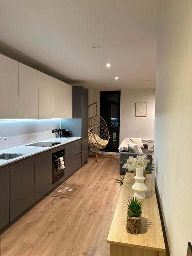 Kitchen 4, The Stiles  - Central Manchester Spacious Apartment - Local Attractions - Gym, Manchester