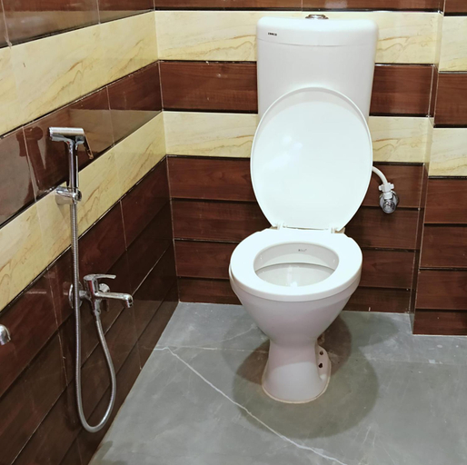 Bathroom 5, Roy Guest House, Uttar Dinajpur