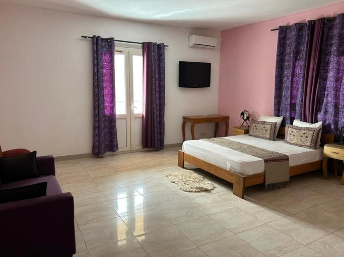 Room 2, Jozene House, Mbour