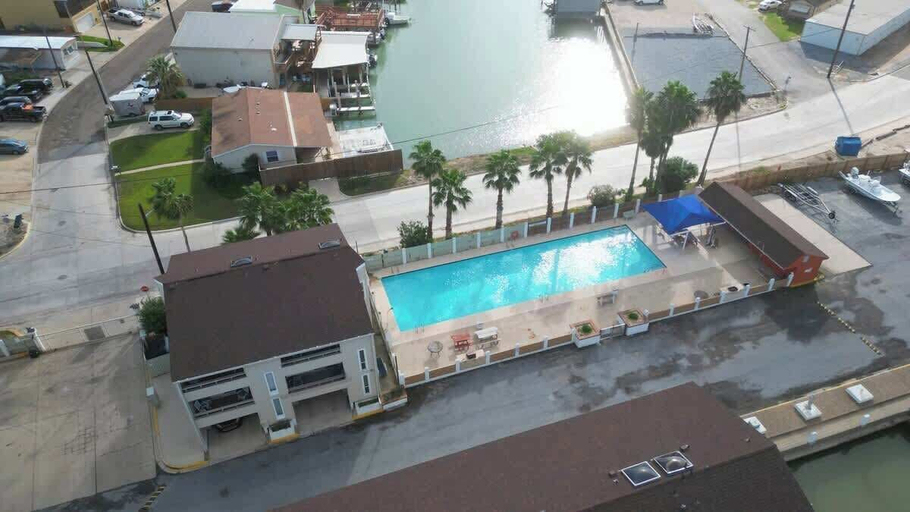 Sport & Beauty 4, Bay Sunset Views - Waterfront Pool - Boat Slip, Cameron