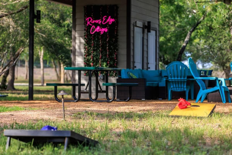Facilities 3, Bluebonnet Waterfront Cottage with Hot Tub, Gillespie