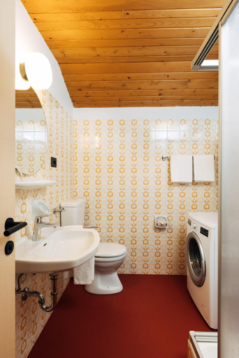 Bathroom 2, MiraOdle Apartments, Bolzano