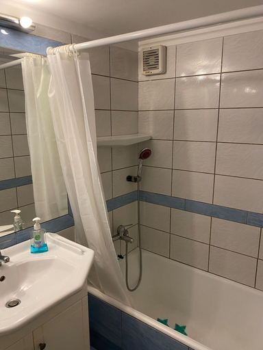 Room 4, Cozy Home in Cholargos, Attica
