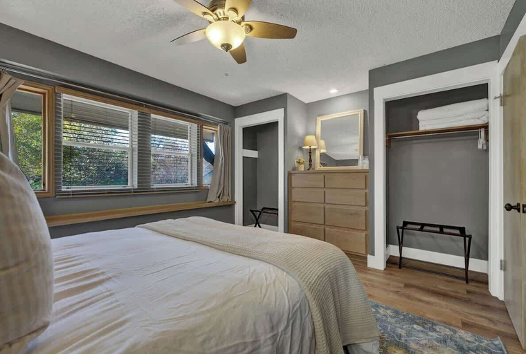 Bedroom 3, Weitz Haven, Gillespie