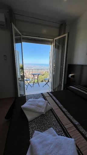 Bedroom 4, Jenka, Agrigento