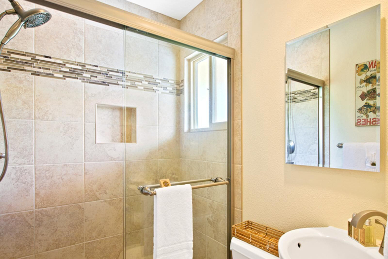 Bathroom 3, Lokelani Resort by KBM, Maui