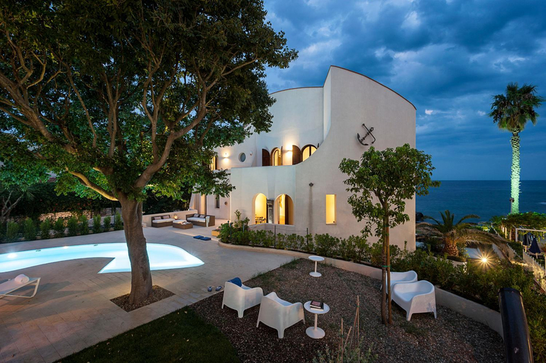 Exterior & Views, Marina dei Greci, Messina