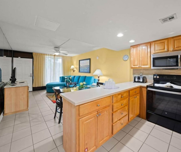 Private kitchen 5, Magic Tree Resort by Coolvacay, Osceola