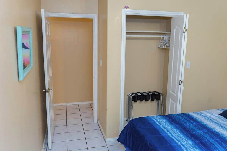 Bedroom 2, Blue Siren House, Cameron