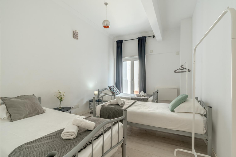 Bedroom 2, Estrela House by Homing, Lisbon