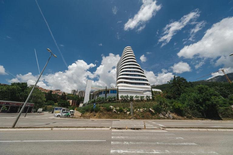 Others 5, La barca apartments