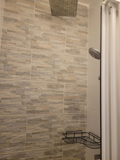 Bathroom 2, APARTMANI Emerald Dream, Novi Sad