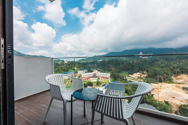 Outdoor dining 3, Antharas 1 Premier Suites Genting Highlands, Genting Highlands