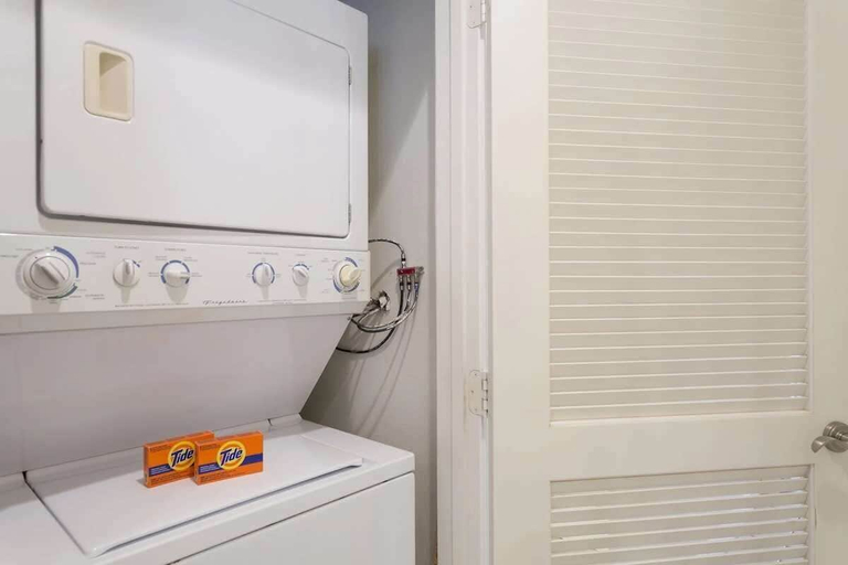 Bathroom 4, EZ to Beach Sleeps Many - Very Clean - Pool, Cameron