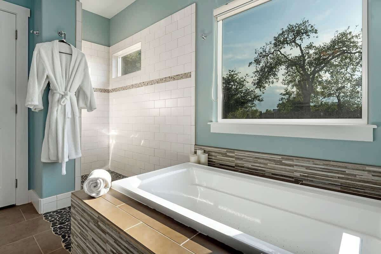 Bathroom 5, Luxury Homes! With a Pool-jacuzzi-outdoor Kitchen!, Gillespie