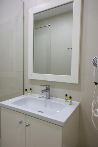 Bathroom, Hotel Adria, Lezhës