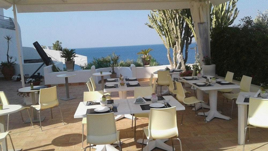Food & Drinks, La Rosa sul Mare, Syracuse
