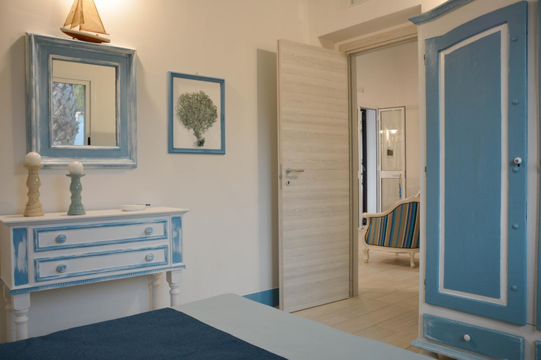 Others 2, La Casa in Riva al Mare, Syracuse