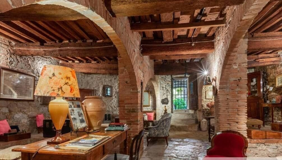 Others 3, PALAZZO PALESA B&B dimora storica, Siena