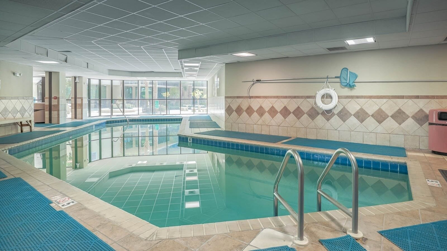 Pool 5, Phoenix On The Bay 1409 3 Bedroom Condo, Baldwin