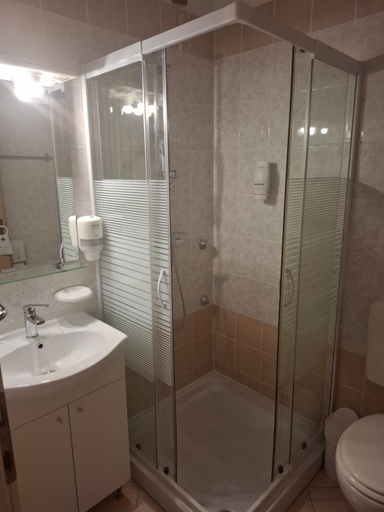 Bathroom 5, Hotel Villa Letan, Vodnjan