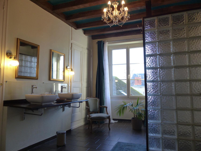 Bathroom, Villa du Loir, Sarthe