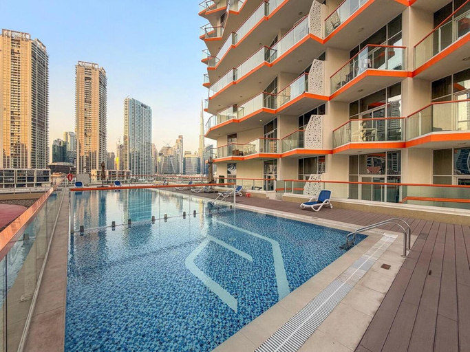 Sport & Beauty 2, Cozy Studio with Burj Khalifa & Canal Views, Dubai