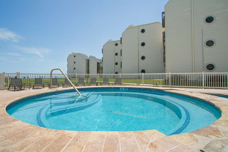 Sport & Beauty 5, Beachfront Bargain - 2 Levels - 2 Pools & Hot Tubs, Cameron