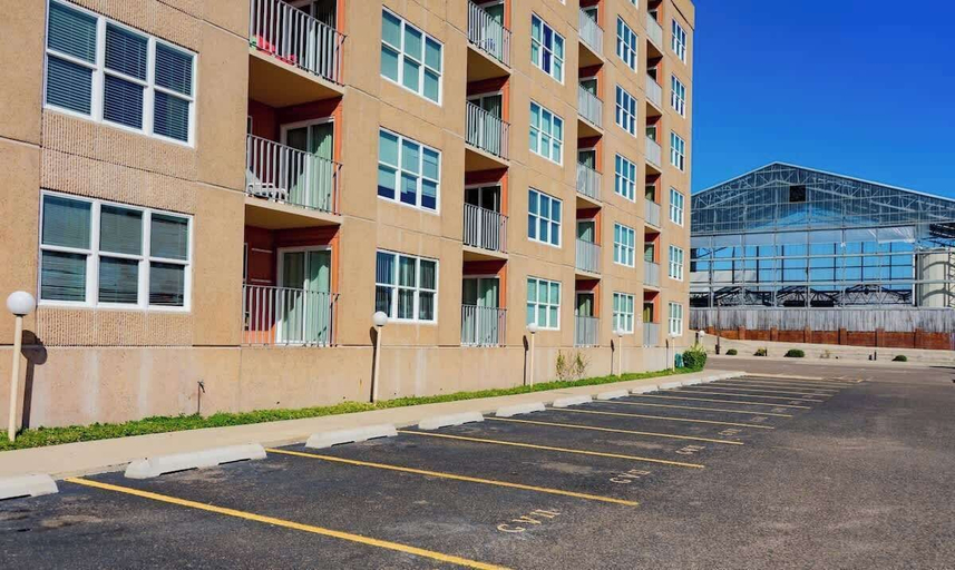 Exterior & Views 2, Luxury 1 Bedroom - Walk to Beach - Pool, Cameron