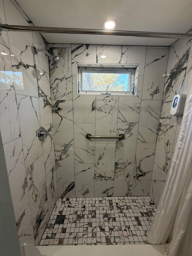 Bathroom 4, Immokalee Inn, Collier