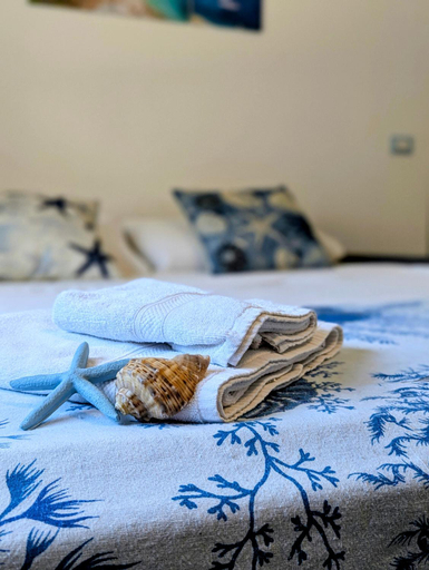 Bedroom 2, I colori della Sicilia, Palermo