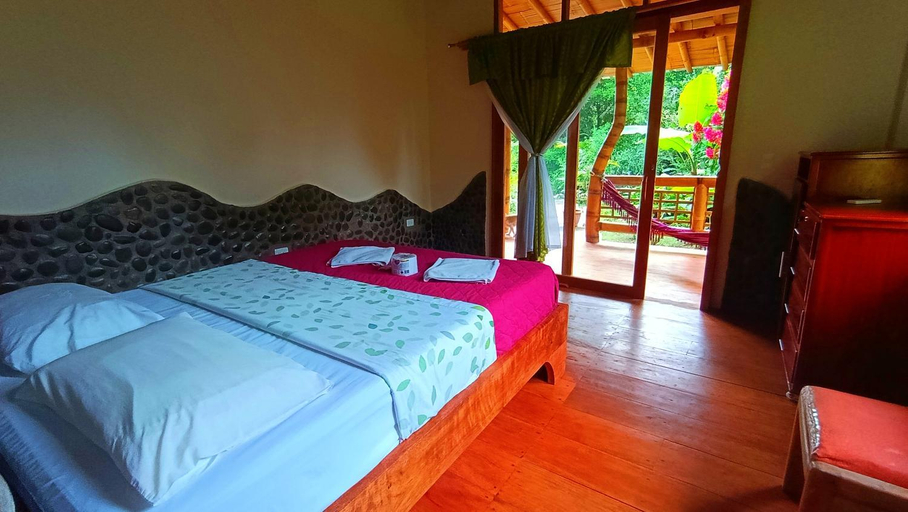 Bedroom 2, Rio Napo Lodge, Tena