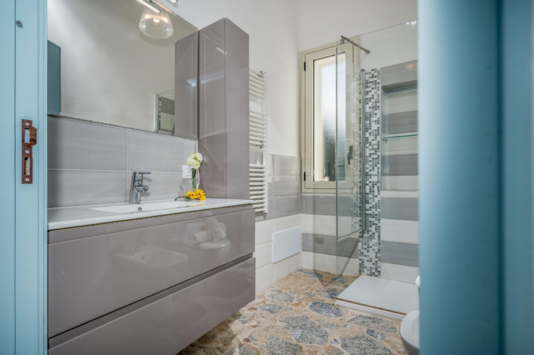 Bathroom 5, Villa Le Terrazze Blu, Trapani