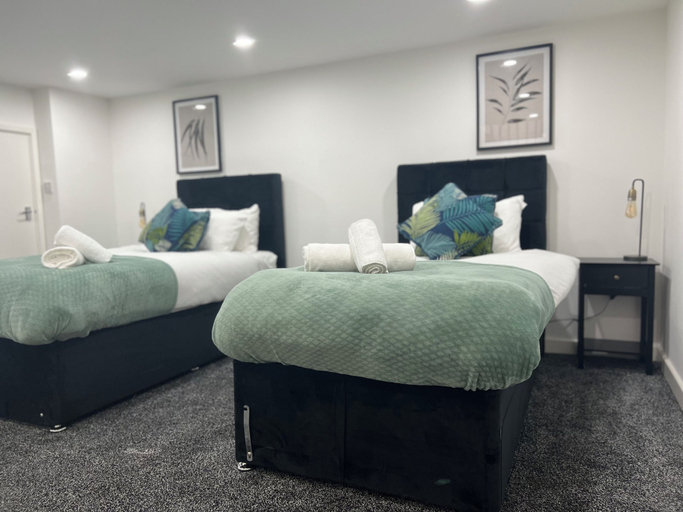 Room 5, Top Hat - 1 Bed Apartment, Leicester