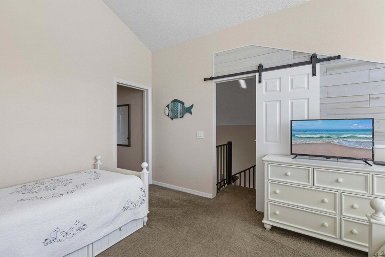 Room 5, Sea Woods Villa 277, Volusia
