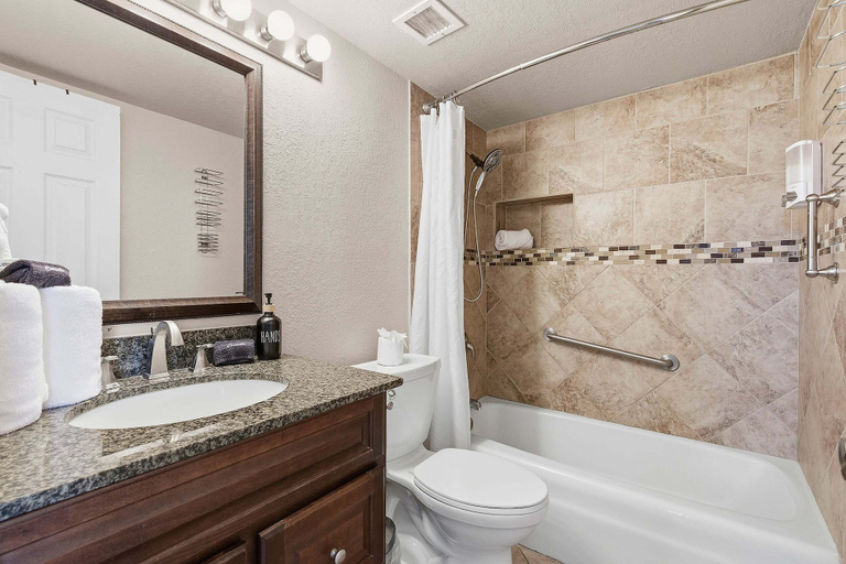 Bathroom 2, Hawaiian Inn 502, Volusia