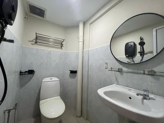 Bathroom 3, Swing & Pillows @ Malacca Mahkota Parade, Malacca City