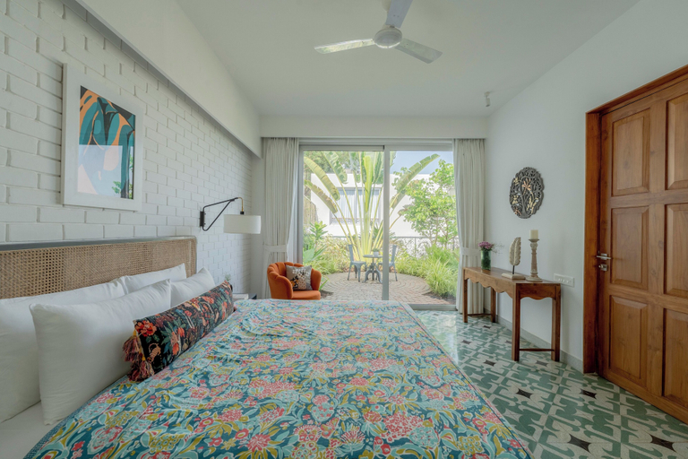 Room 4, Staymaster Casa Tanisa 3BR Pool, North Goa