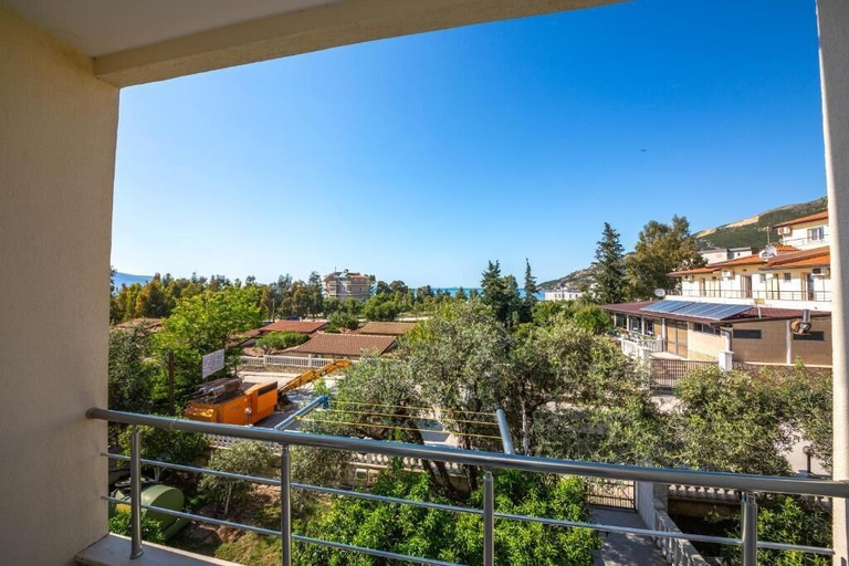 Property grounds, Kompleksi Turistik DEA Radhime, Vlorës