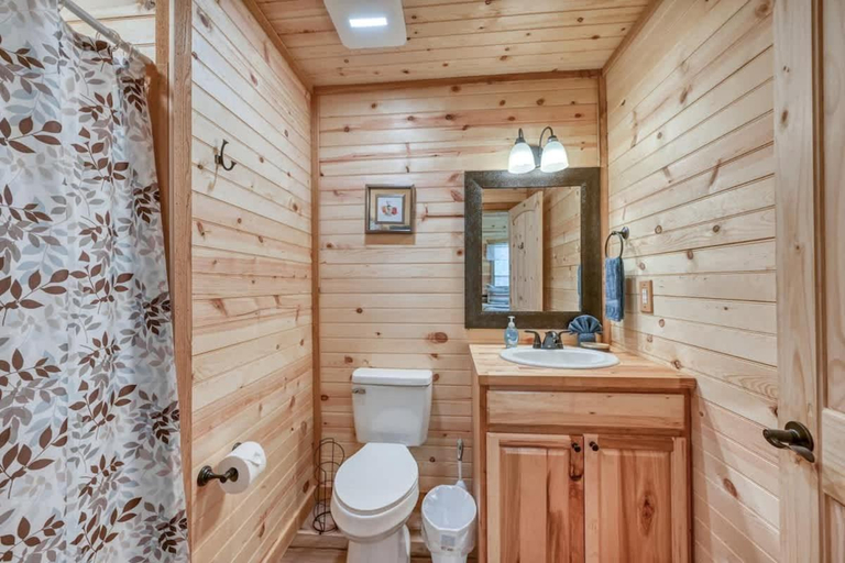 Bathroom 3, Rustic Cabin with Firepit and Grill - 10 mins to Main St, Gillespie