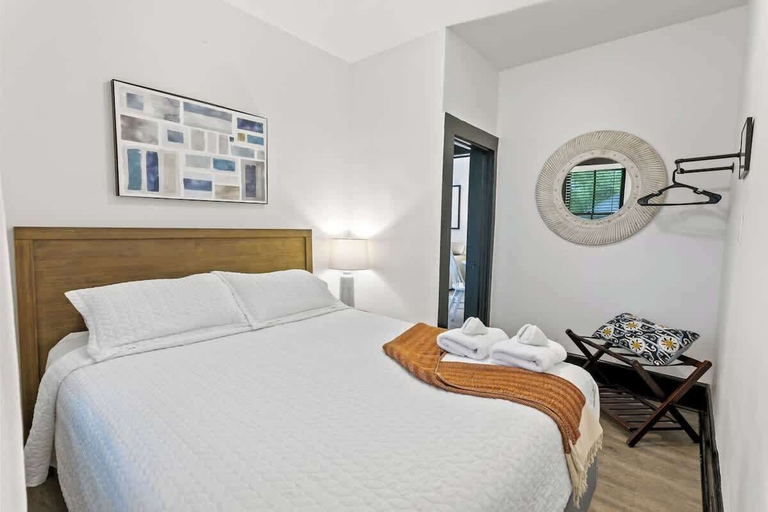 Room 5, Cozy Bungalow Near Shops-st Augustine, Saint Johns
