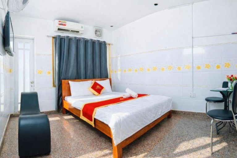 Bedroom 2, Trung Bảo Hotel, District 11