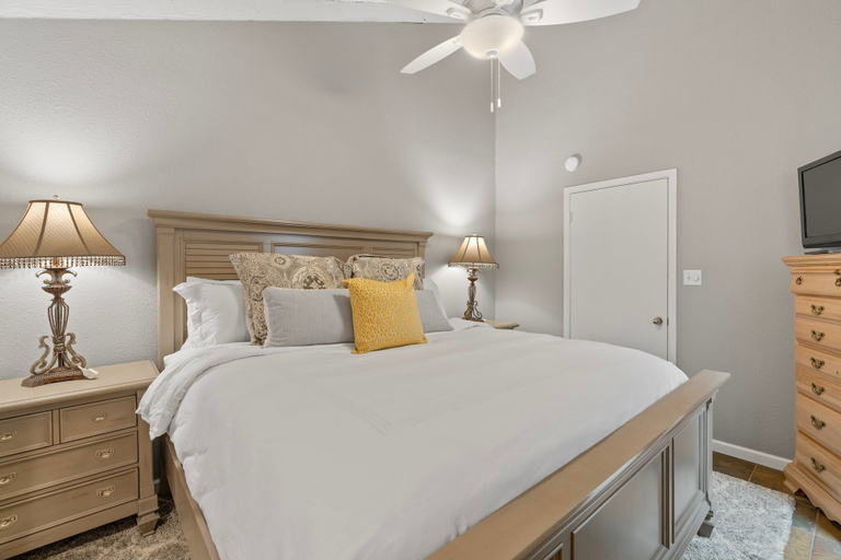 Bedroom 2, Lakeside Condo Retreat in Horseshoe Bay, Llano
