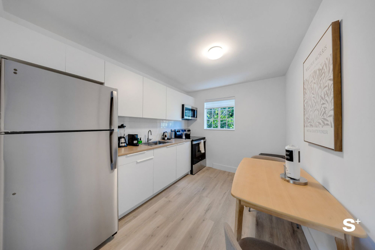 Private kitchen 4, Stylish 1-BD Apt - Gym - Free Parking, Miami-Dade