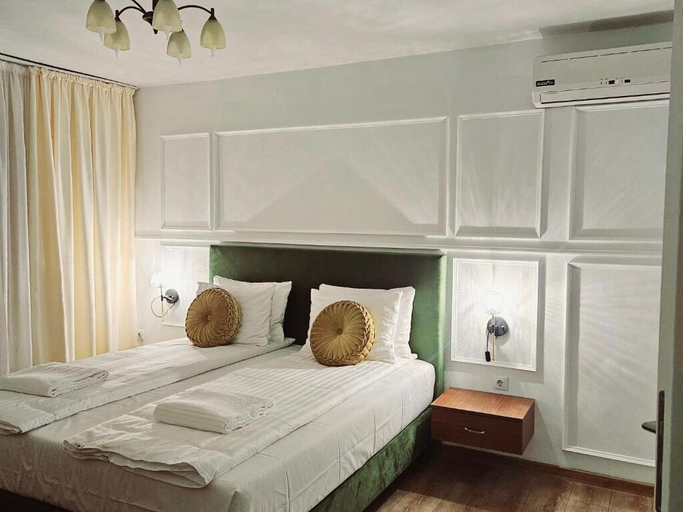 Bedroom 3, Hotel Royal Plaza, Timisoara