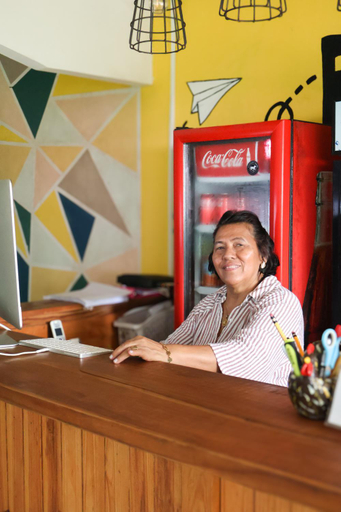 Public Area 2, Hostel, Cafe & Garden Travelers, Santiago