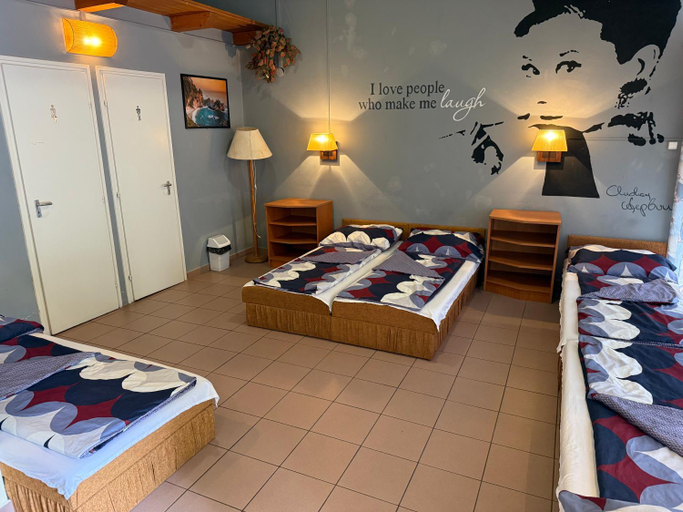 Bedroom 2, Beach Hostel Balatonboglar, Fonyód