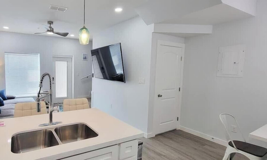 Others 5, New Townhome - 2 Levels - Heated Pool - #2, Cameron