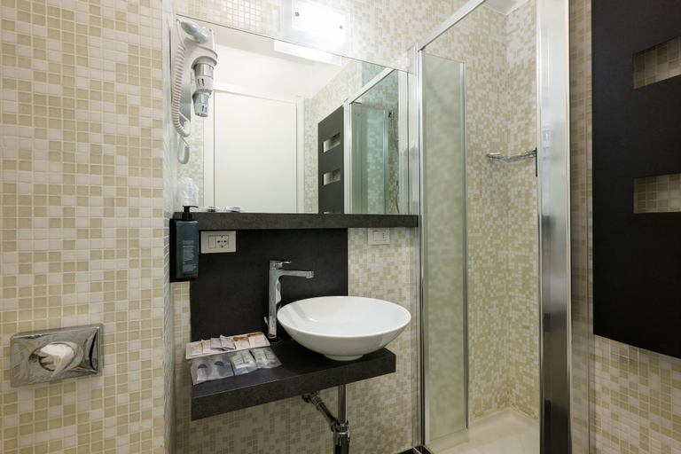 Bathroom 4, Best Western Hotel Continental, Udine